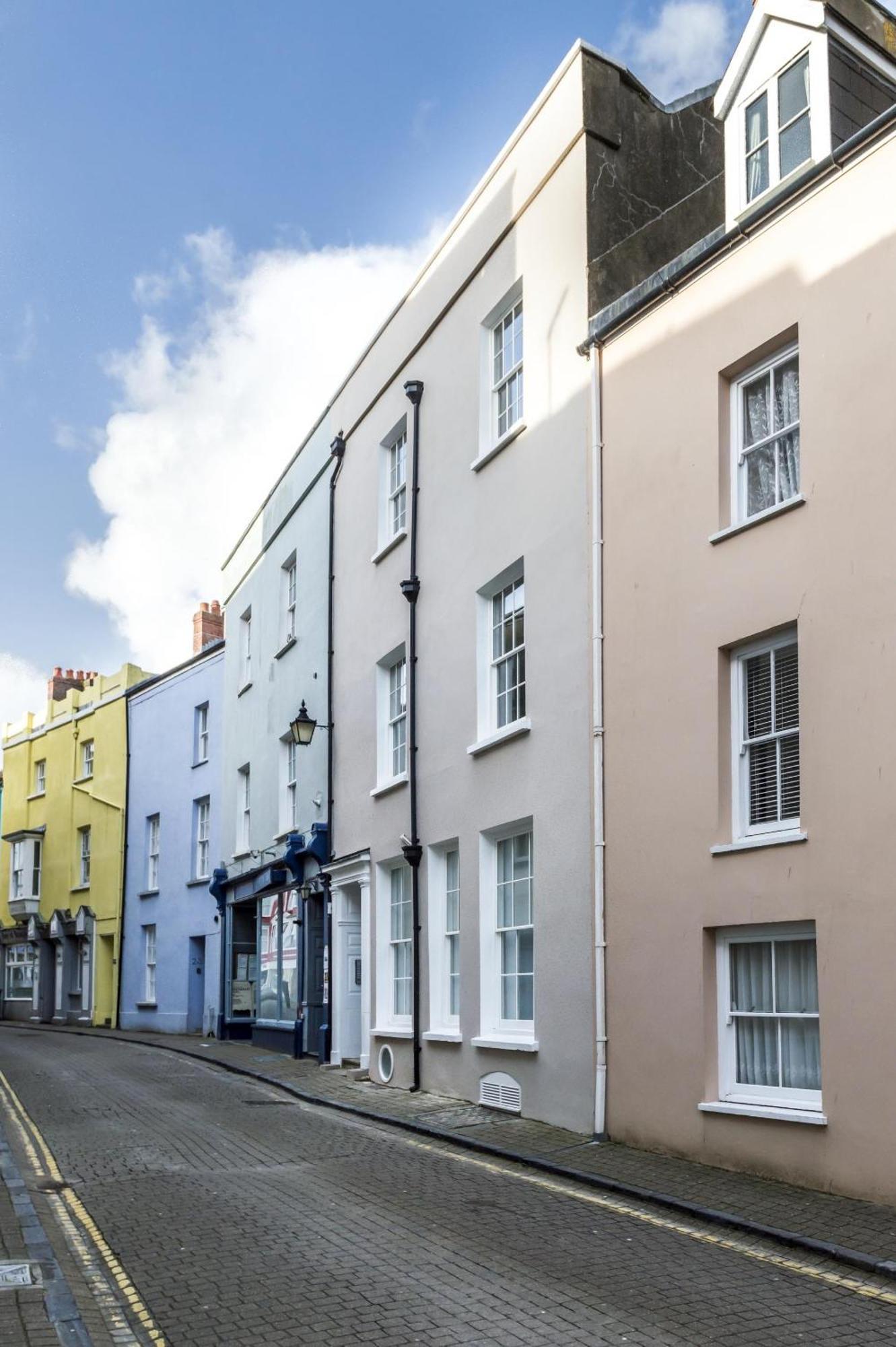 Sea Legs - 2 Bedroom Apartment - Tenby Luaran gambar