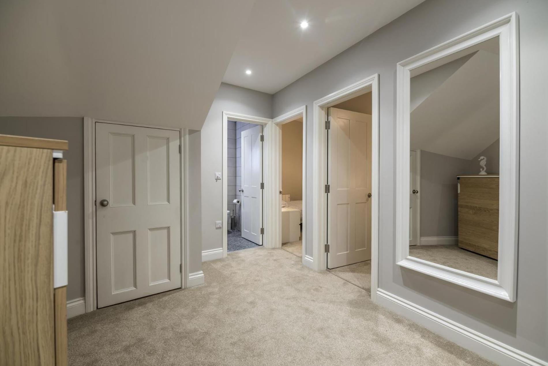 Sea Legs - 2 Bedroom Apartment - Tenby Luaran gambar